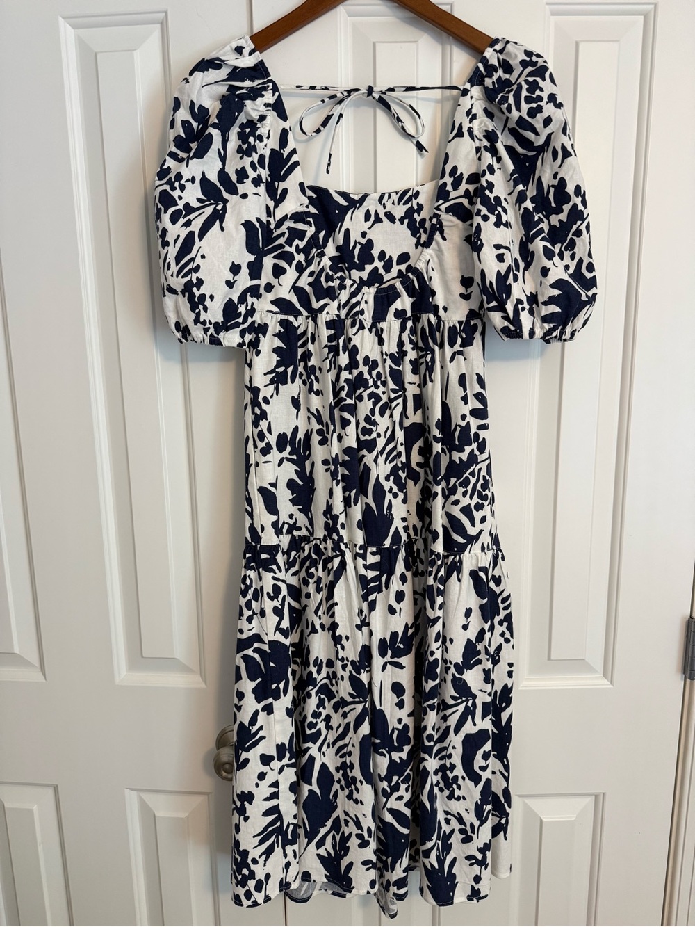 Willow Blue and White Midi Dress Size Small Puff Sleeves - Picture 3 of 10
